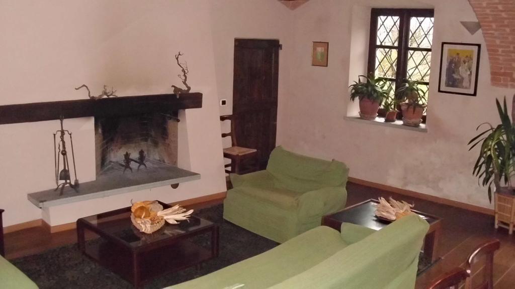 Magliano Alfieri Locanda Del Molino Vecchio חדר תמונה